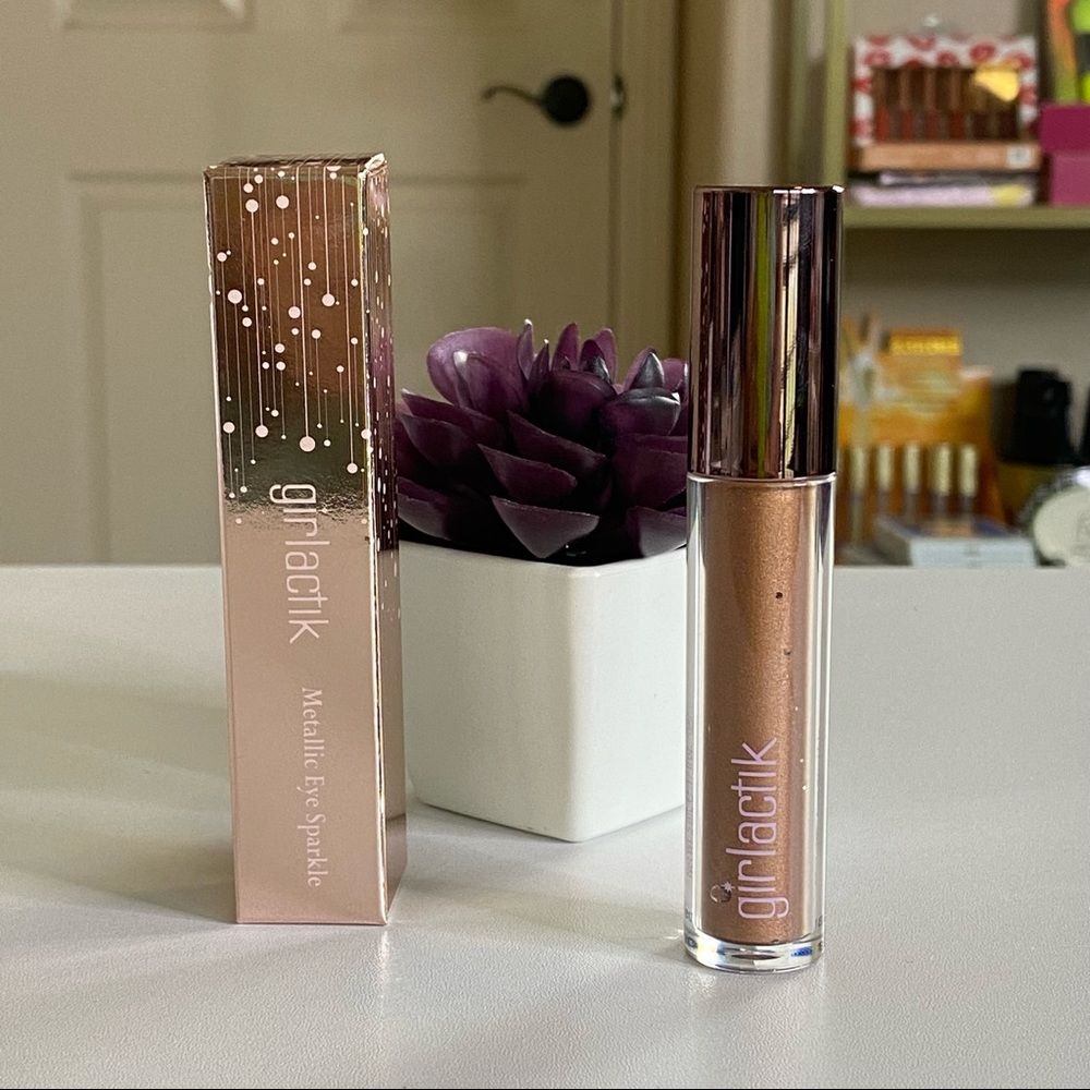 GIRLACTIK Metallic Eye Sparkle Shadow Glam Brown